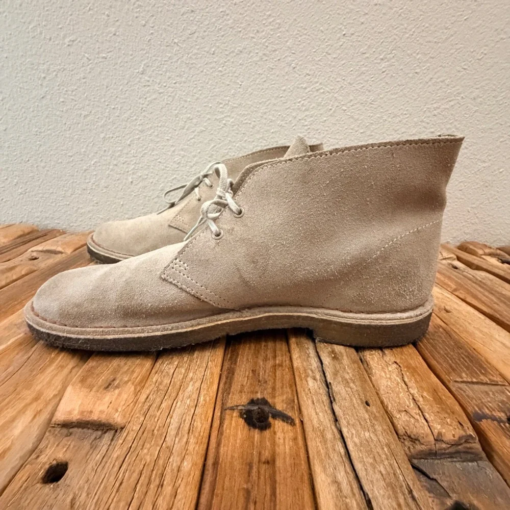 Clarks Originals Desert Boots Mens Sand Suede Chukka Crepe Sole Boots